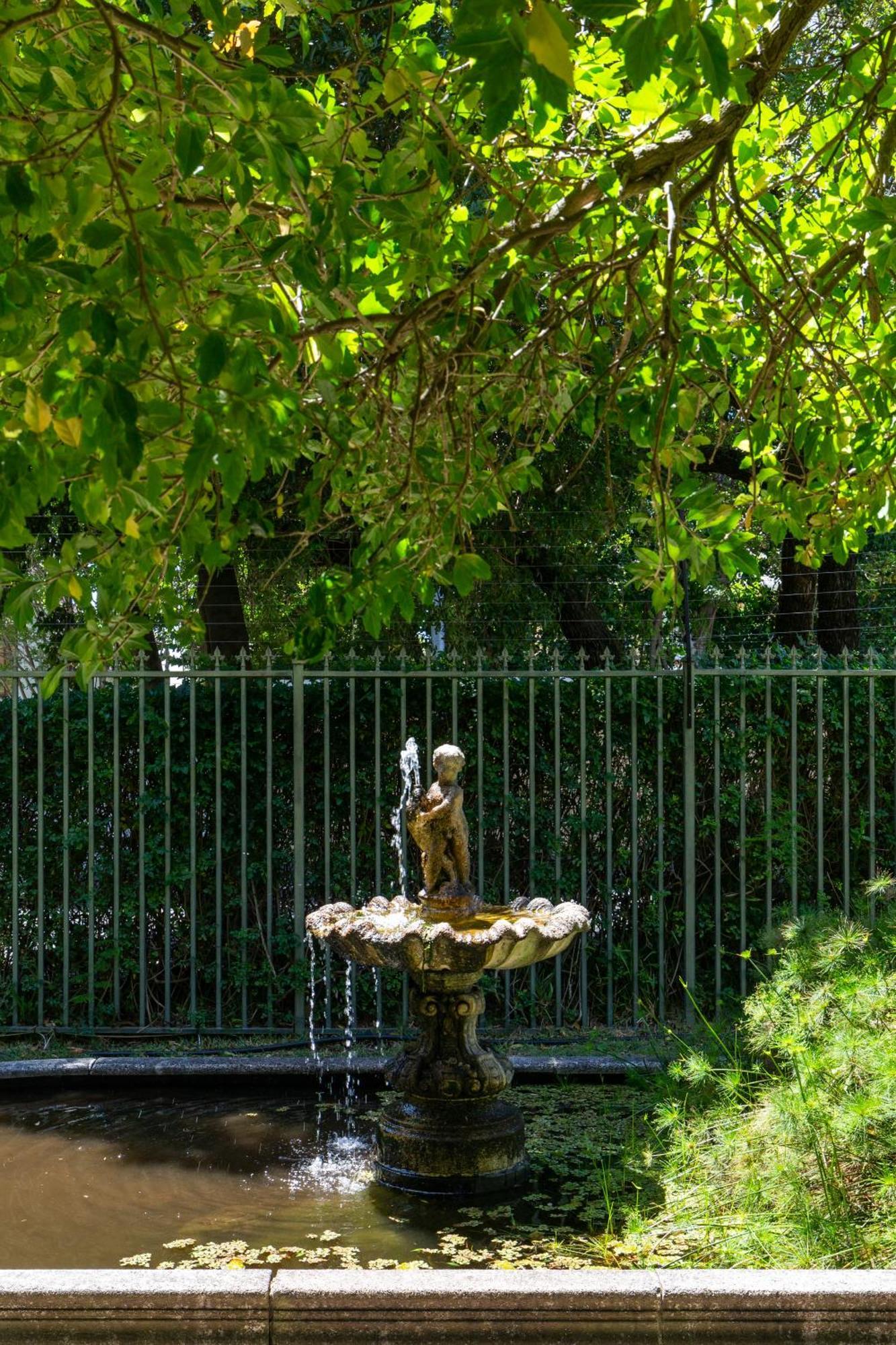 Salisbury Quiet Communal Garden