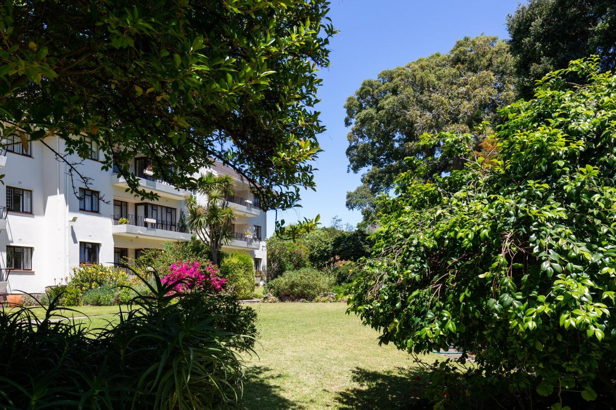 Appartement Salisbury Quiet Communal Garden Kaapstad
